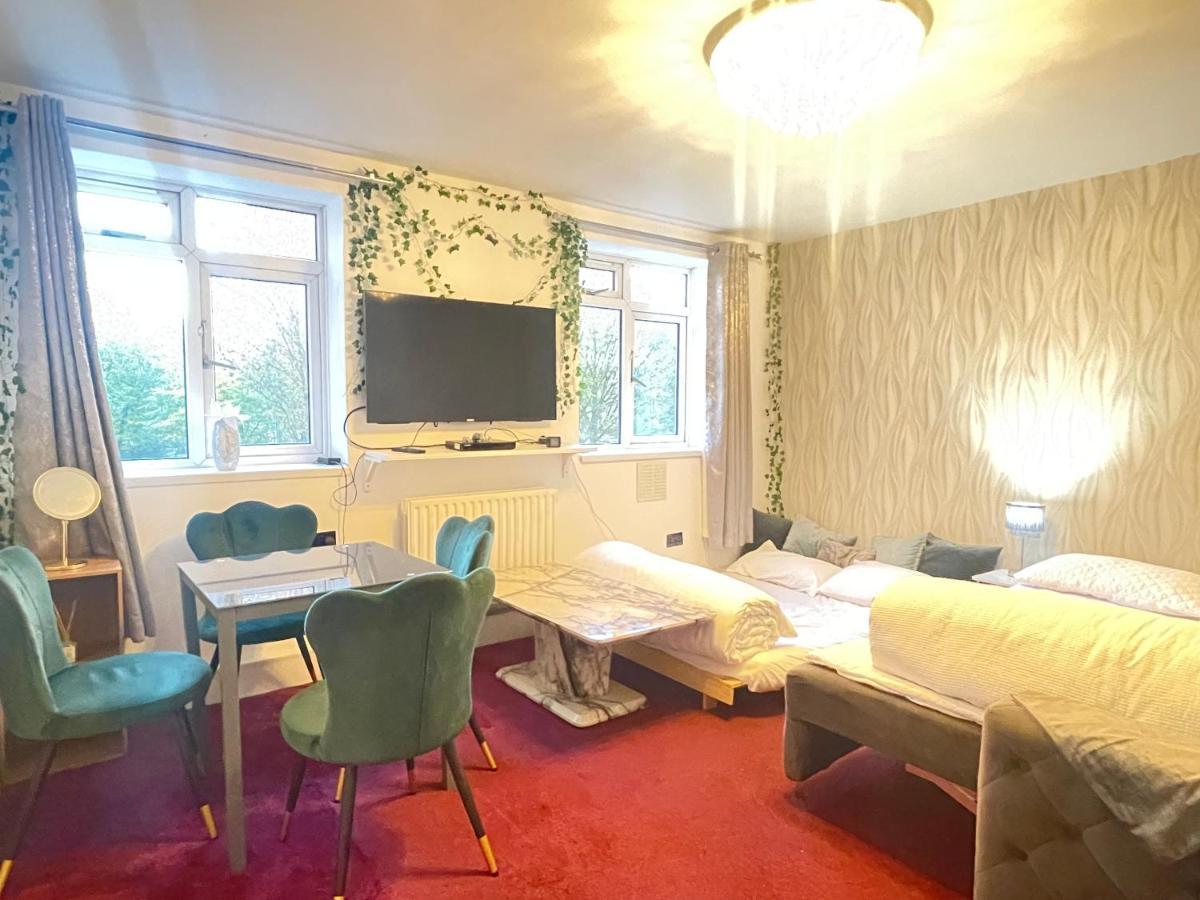 Room With Shared Kitchen London Eksteriør bilde